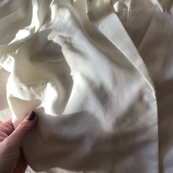 Cropped Wrap Blouse - Picture 5 of 10